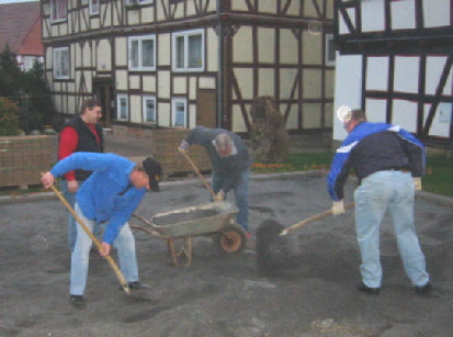 Dorfplatz2003Vorarbeit2