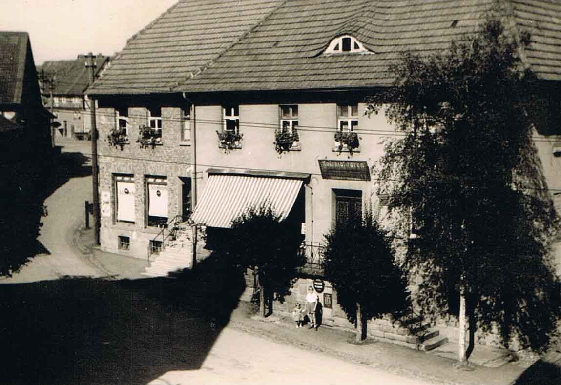 Schnellenpfeils Laden (etwa1957)_bearbeitet-1